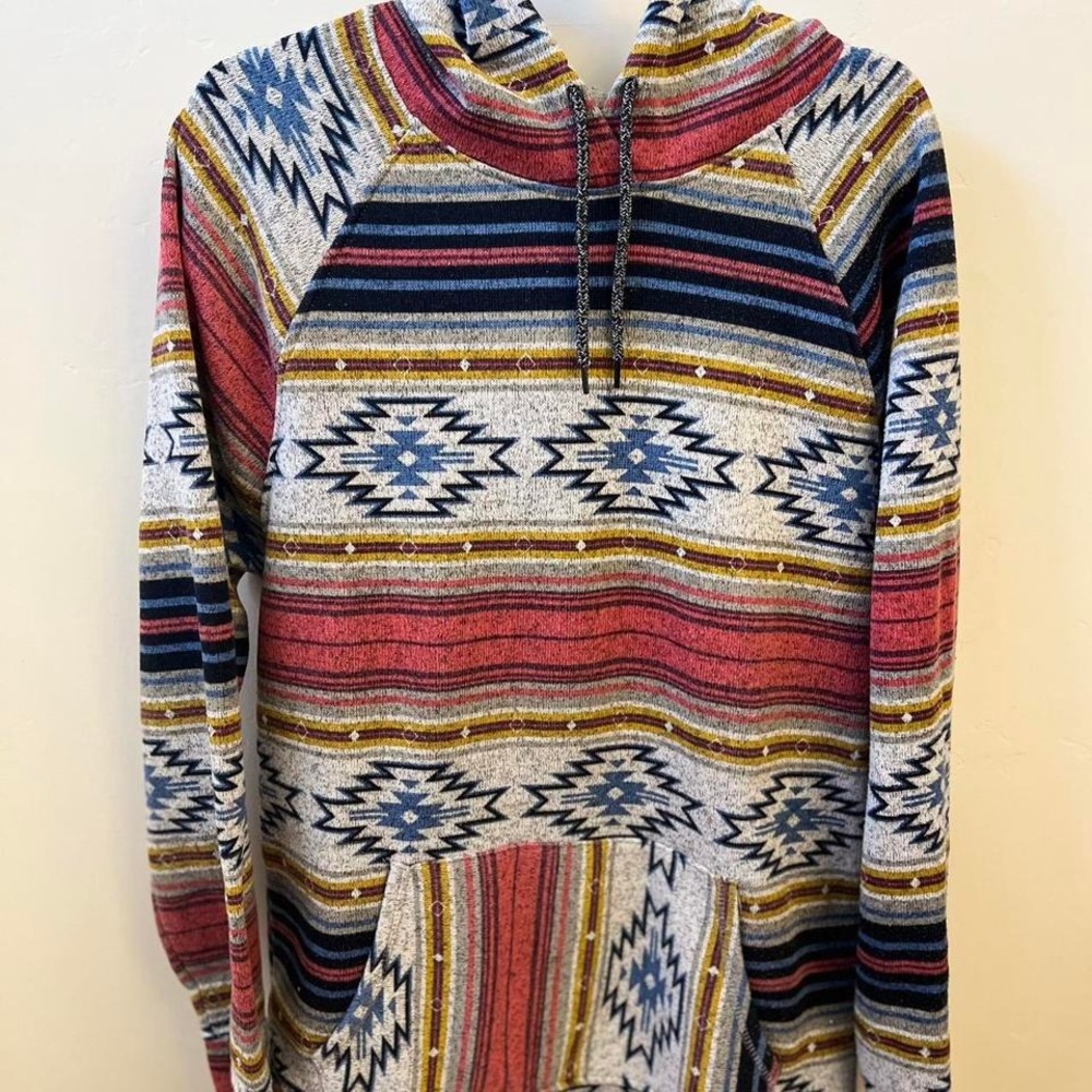 Brooklyn Cloth Mfg Company Aztec design size xl hoodie for women.‎